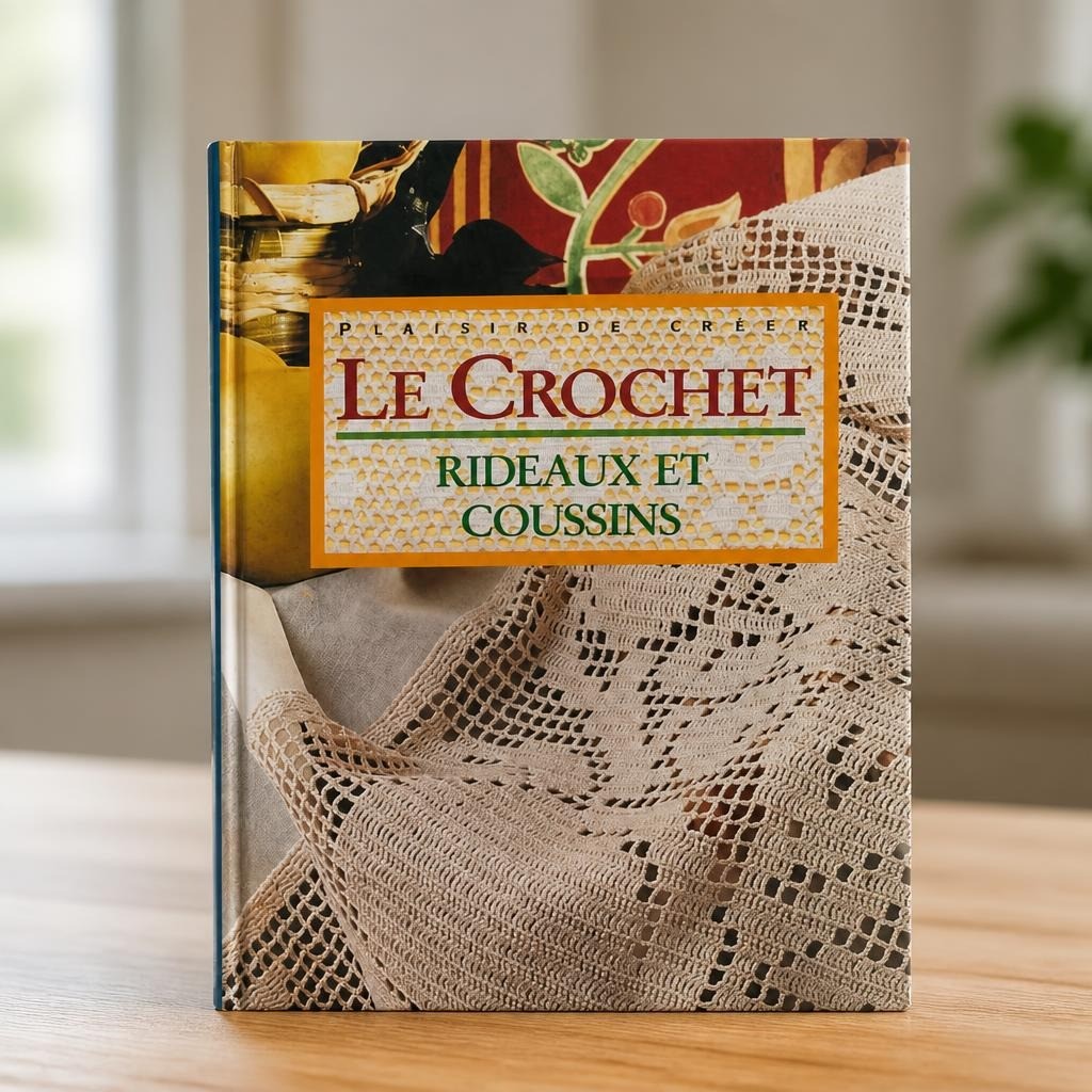 Le Crochet Rideaux Et Coussins – Auzon Craft Book - on surface shot, second-hand at Why Go Less, Dekwaneh, Lebanon