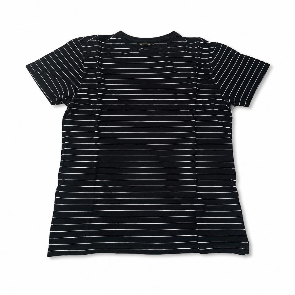 T-shirt ras du cou à rayures noires et blanches | Seconde main | Pourquoi se contenter de moins