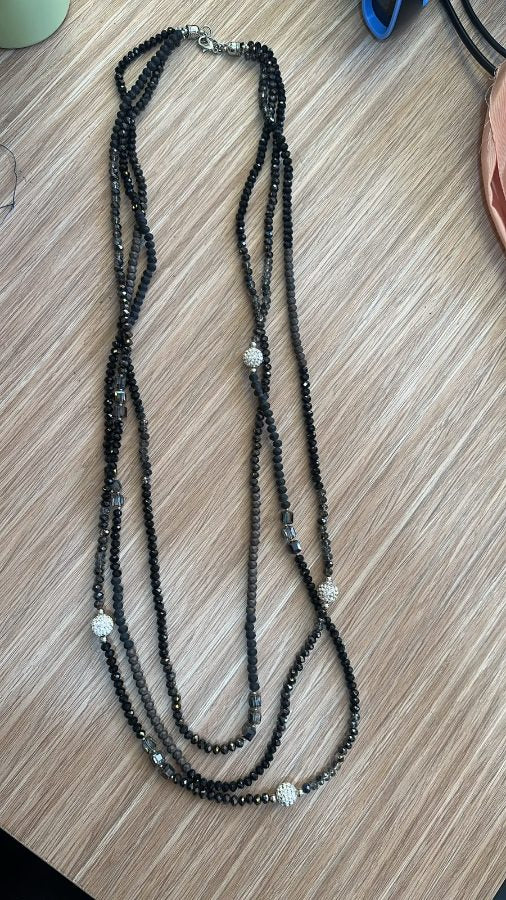 Pink & Black Crystal Beaded Necklace - pre-loved at Why Go Less, Lebanon