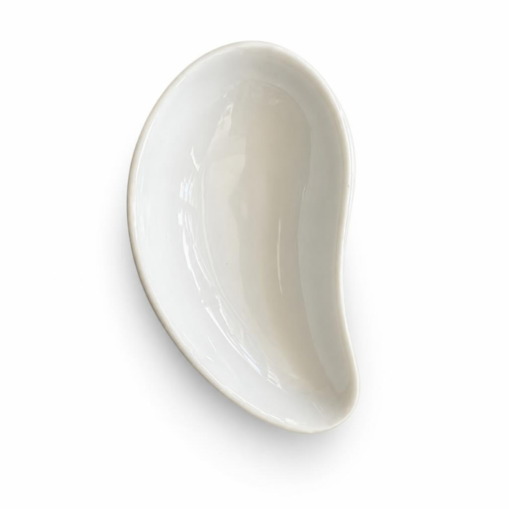 Set of 3 Small White Ceramic Kidney-shaped Small Dish - pre-loved at Why Go Less, Lebanon