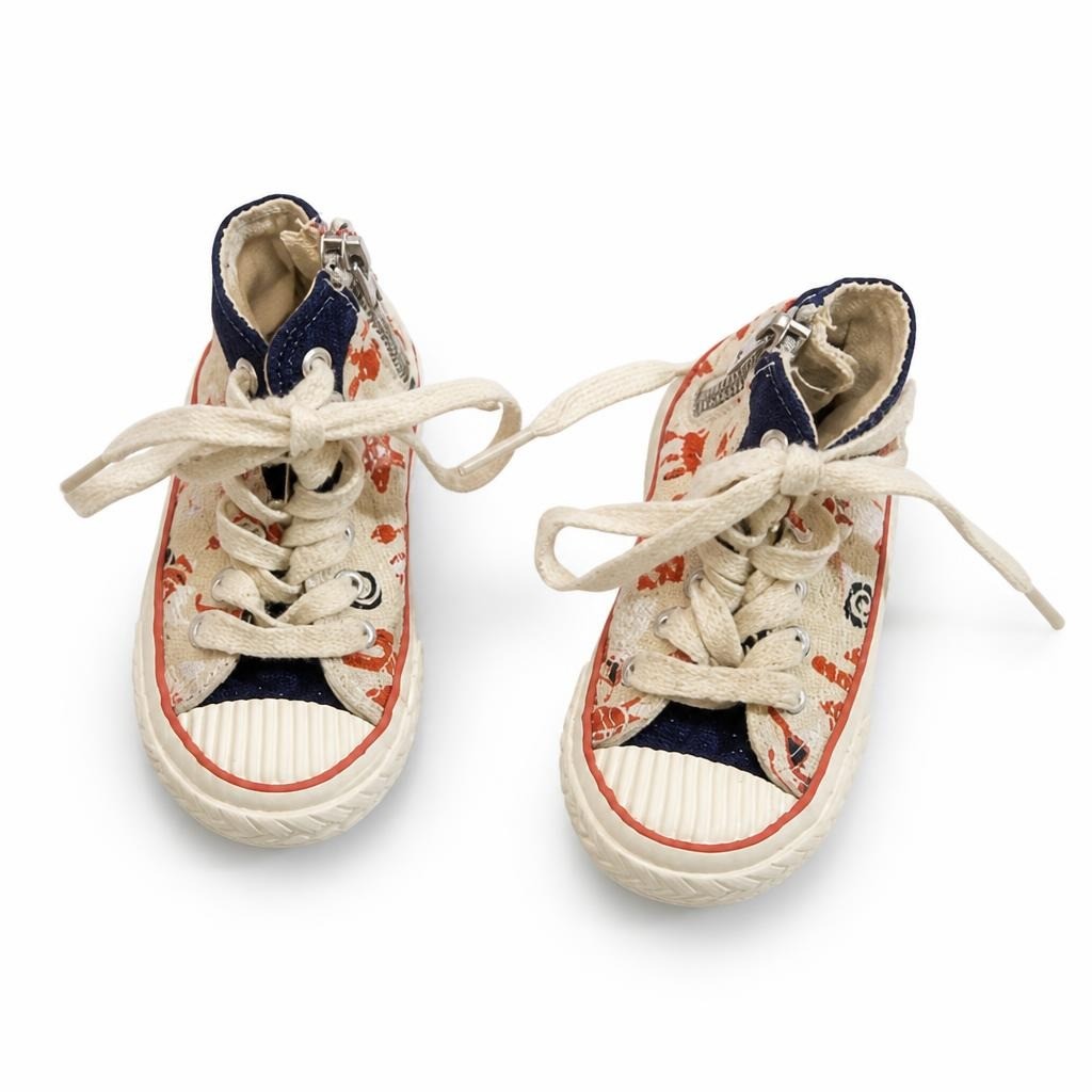 Converse Hi-top Kids Sneakers, Printed, Zipped - pre-loved at Why Go Less, Lebanon