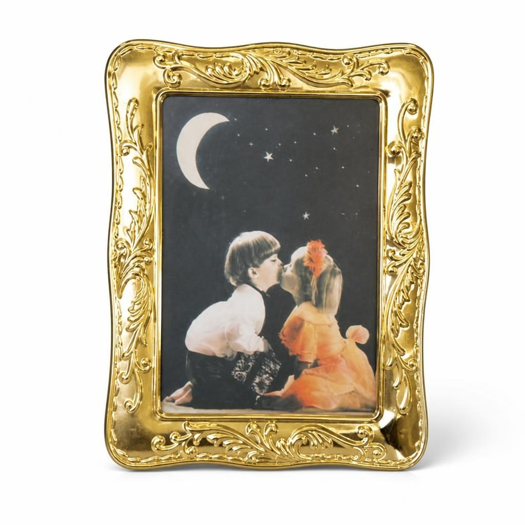 Gold Ornate Photo Frame 5x7 Made in China - pre-loved at Why Go Less, Lebanon