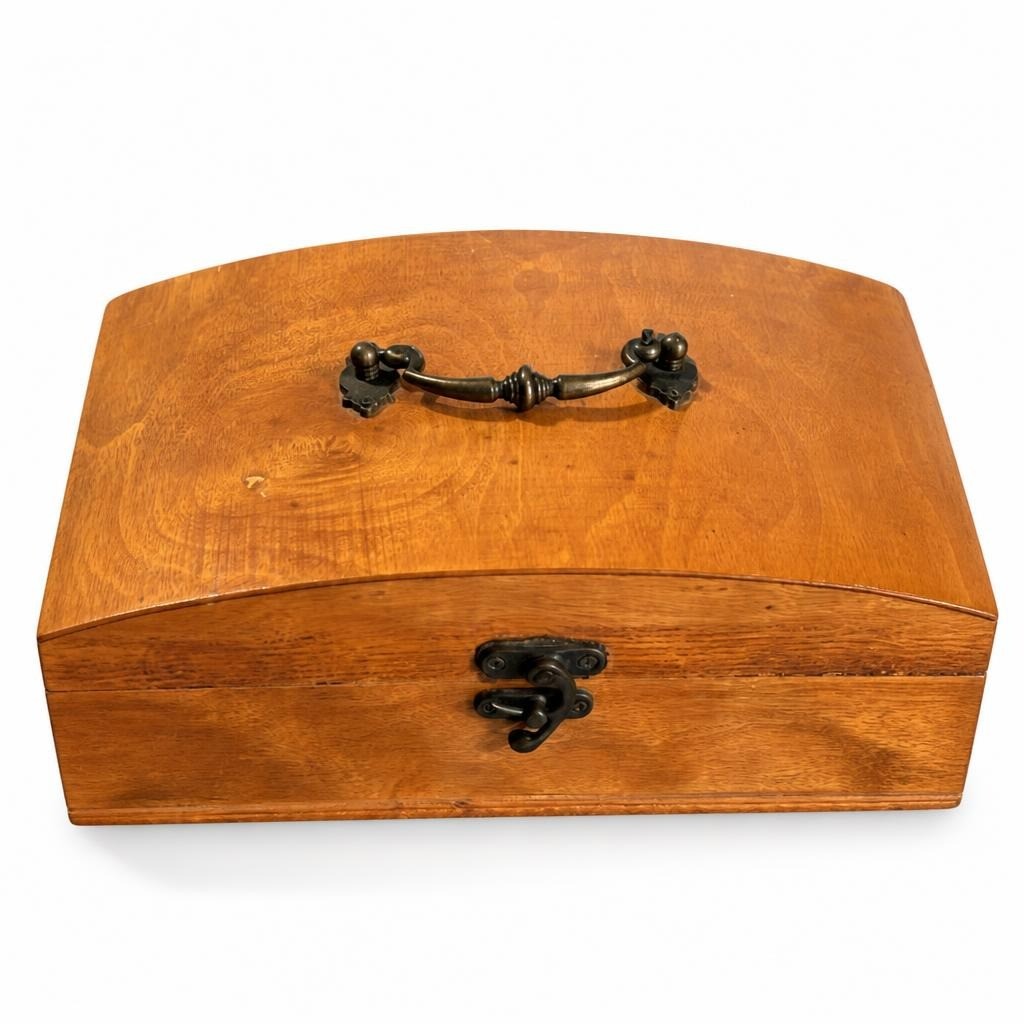 Vintage Wooden Box with Brass Handle, Brown - second-hand at Why Go Less, Dekwaneh, Lebanon