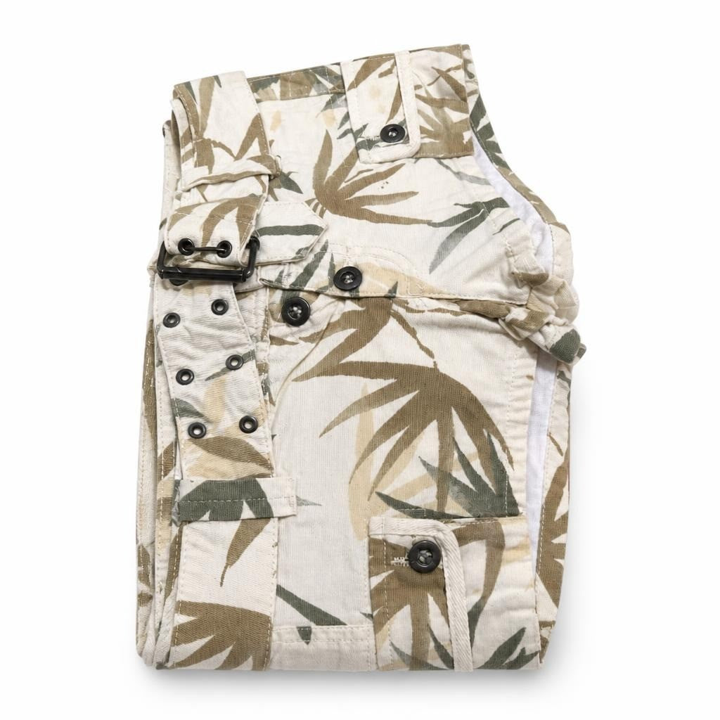 Tropical leaf print cargo shorts, cream/khaki, size unknown - second-hand at Why Go Less, Dekwaneh, Lebanon
