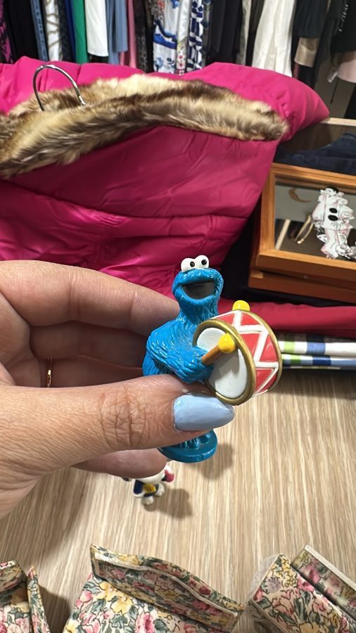 Cookie Monster drumming PVC figurine blue - second-hand at Why Go Less, Dekwaneh, Lebanon