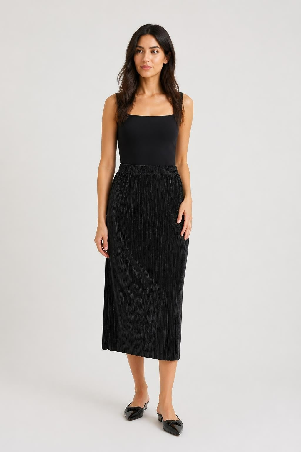 CLIN Black Pleated Midi Skirt Size M | Pre-Loved | Why Go Less