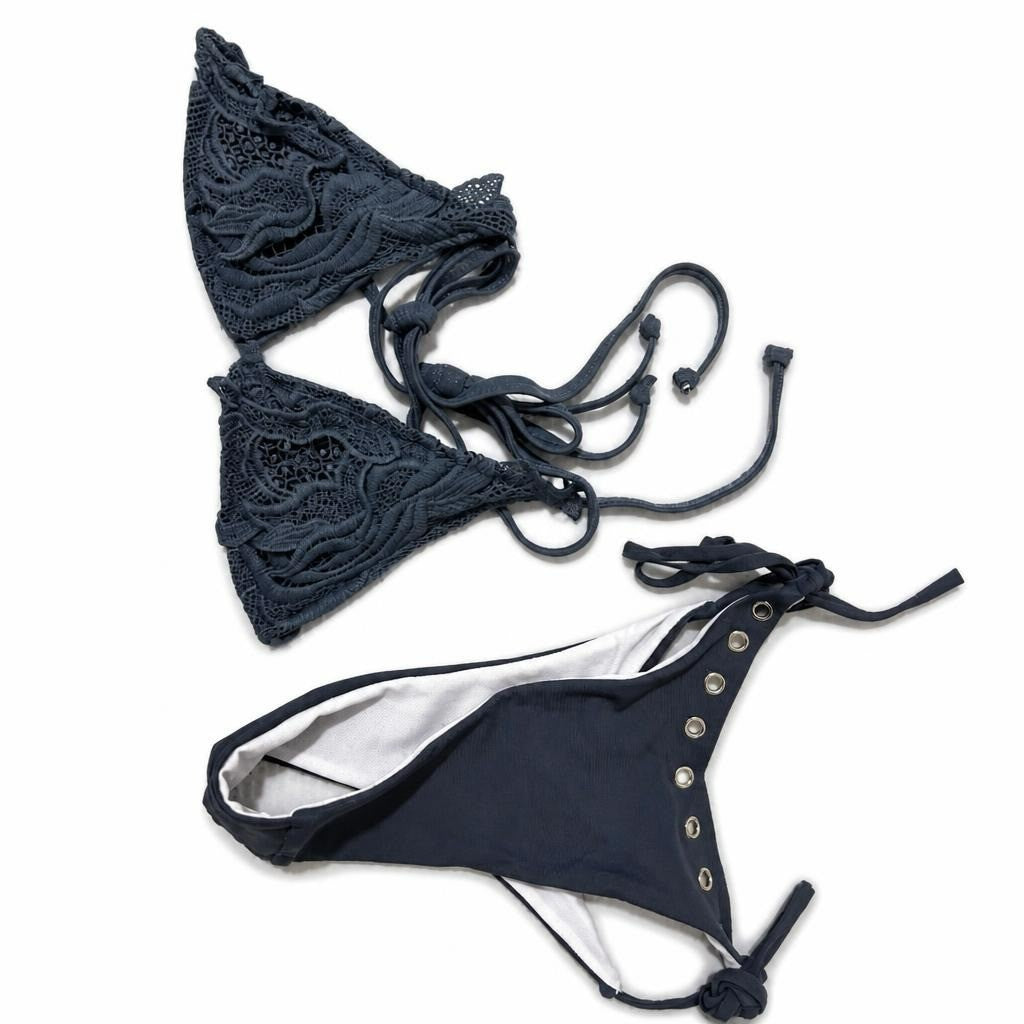 Less is More lace triangle bikini top blue sz S - white studio shot, second-hand at Why Go Less, Dekwaneh, Lebanon