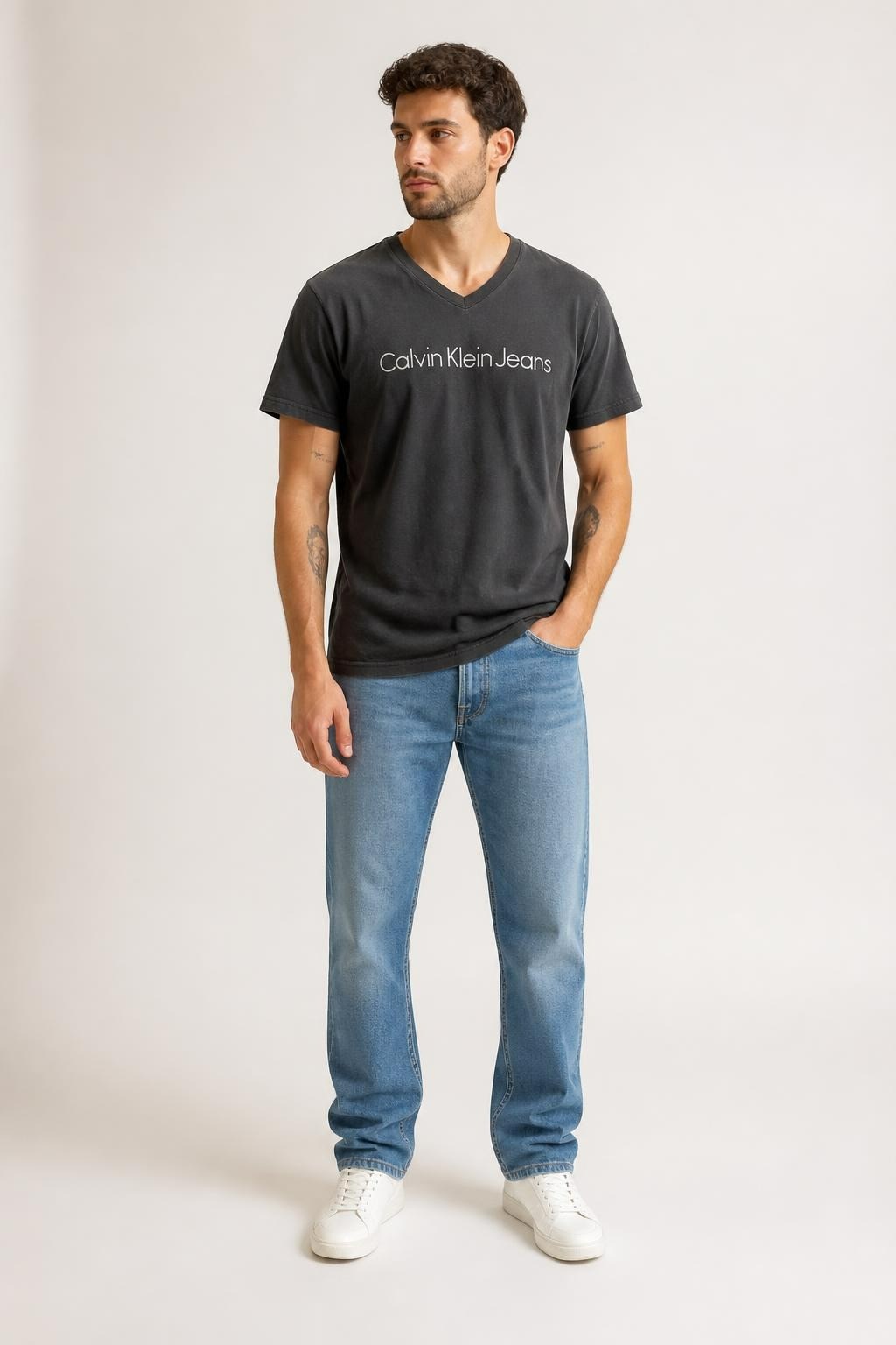 Calvin Klein Jeans Black V-Neck T-Shirt | Pre-Loved | Why Go Less