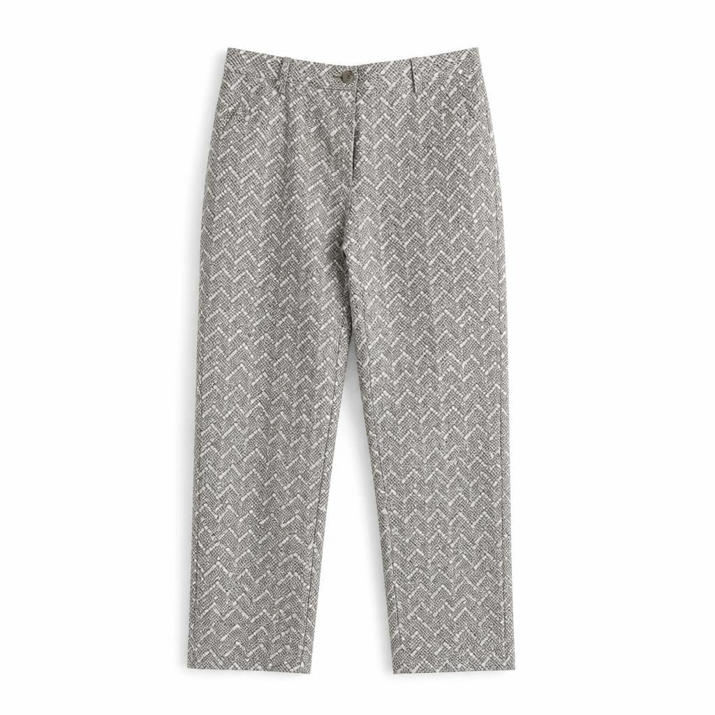 Grey white geometric print cropped trousers, ankle length - white studio shot, second-hand at Why Go Less, Dekwaneh, Lebanon