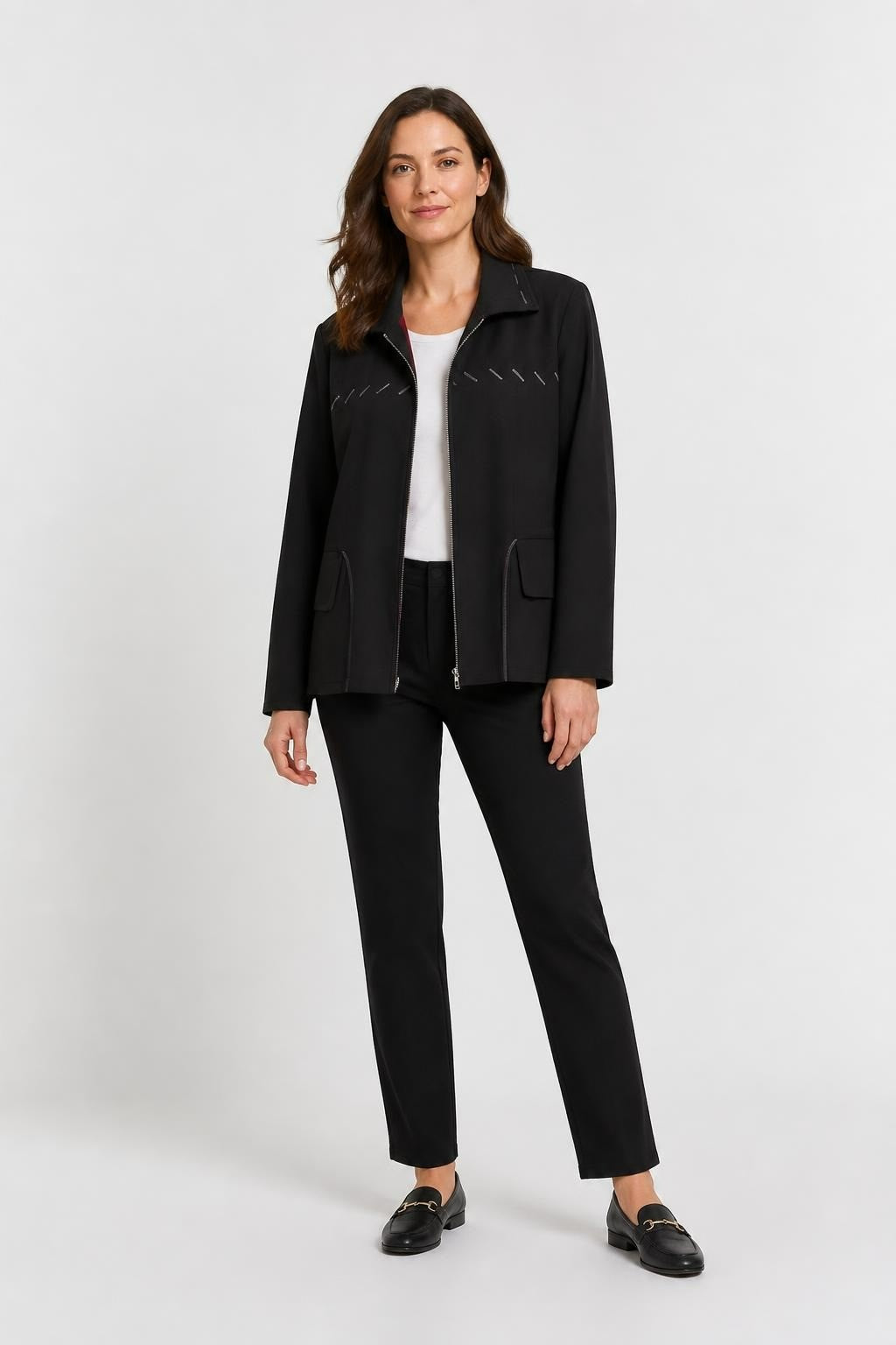 Blazer zippé noir, orné de strass, doublure rose | Seconde main | Pourquoi dépenser plus