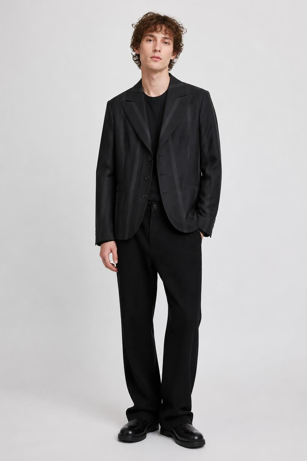 Blazer habillé rayé noir, revers structuré | Seconde main | Pourquoi faire moins bien
