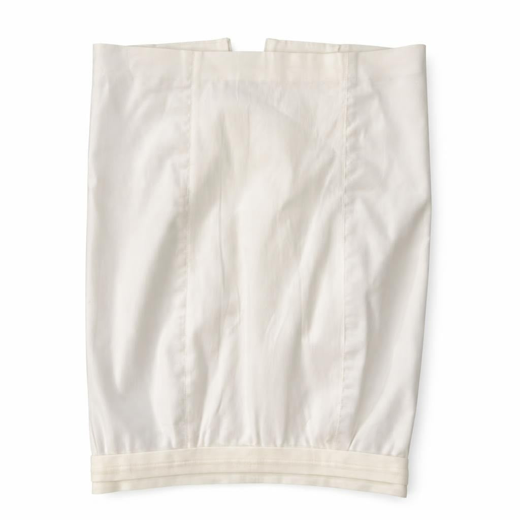 Elie Tahari white pencil skirt, cream - white studio shot, second-hand at Why Go Less, Dekwaneh, Lebanon