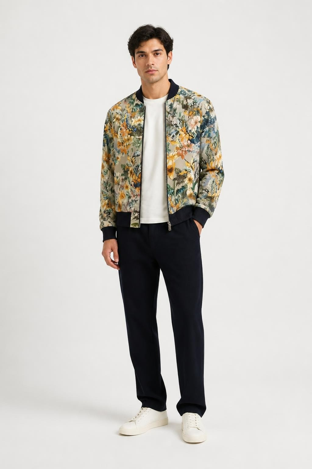 Blouson bomber fleuri Zara Basic, crème/multicolore | Seconde main | Pourquoi moins cher