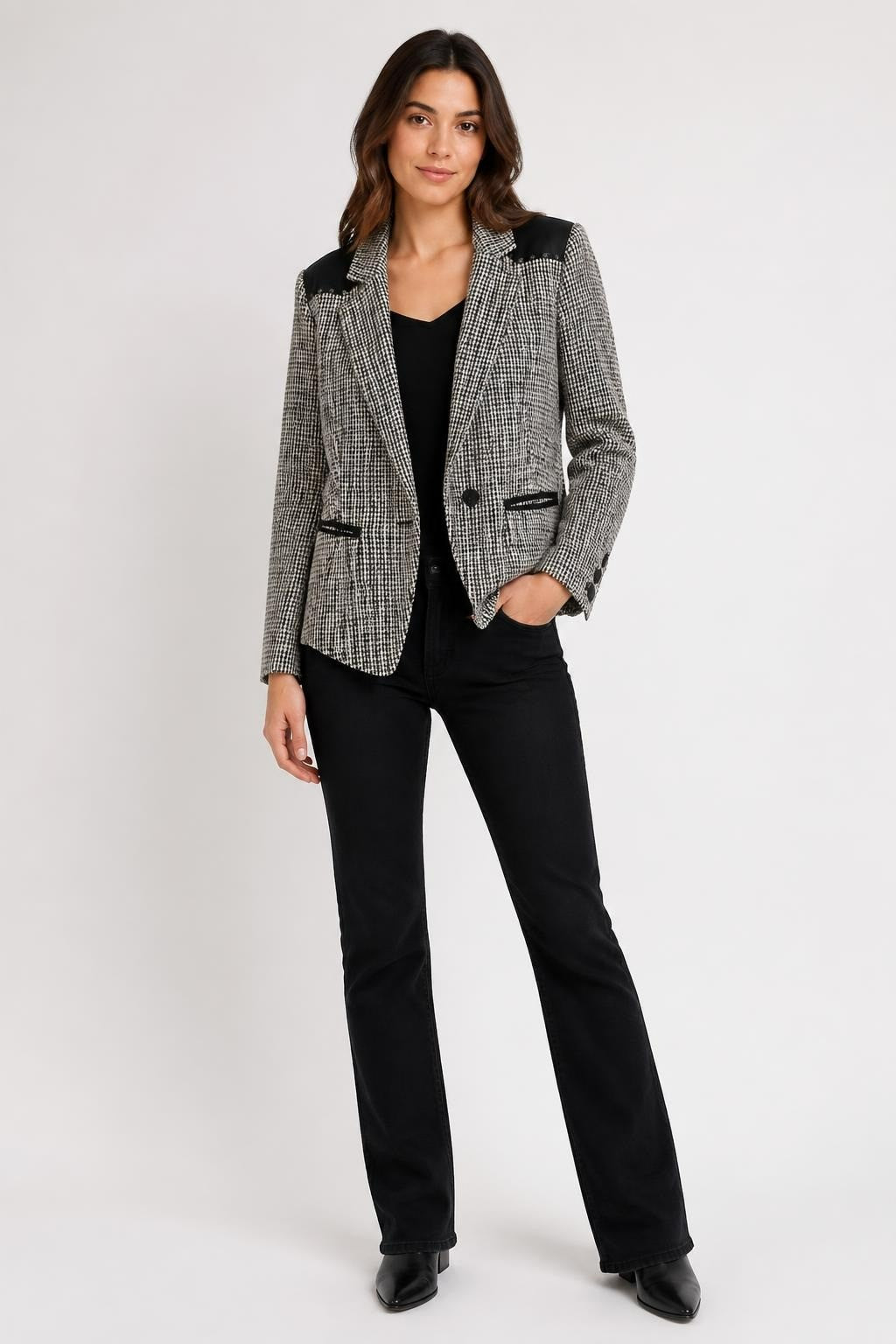 Houndstooth black white blazer with suede shoulder trim | Pre-Loved | Why Go Less
