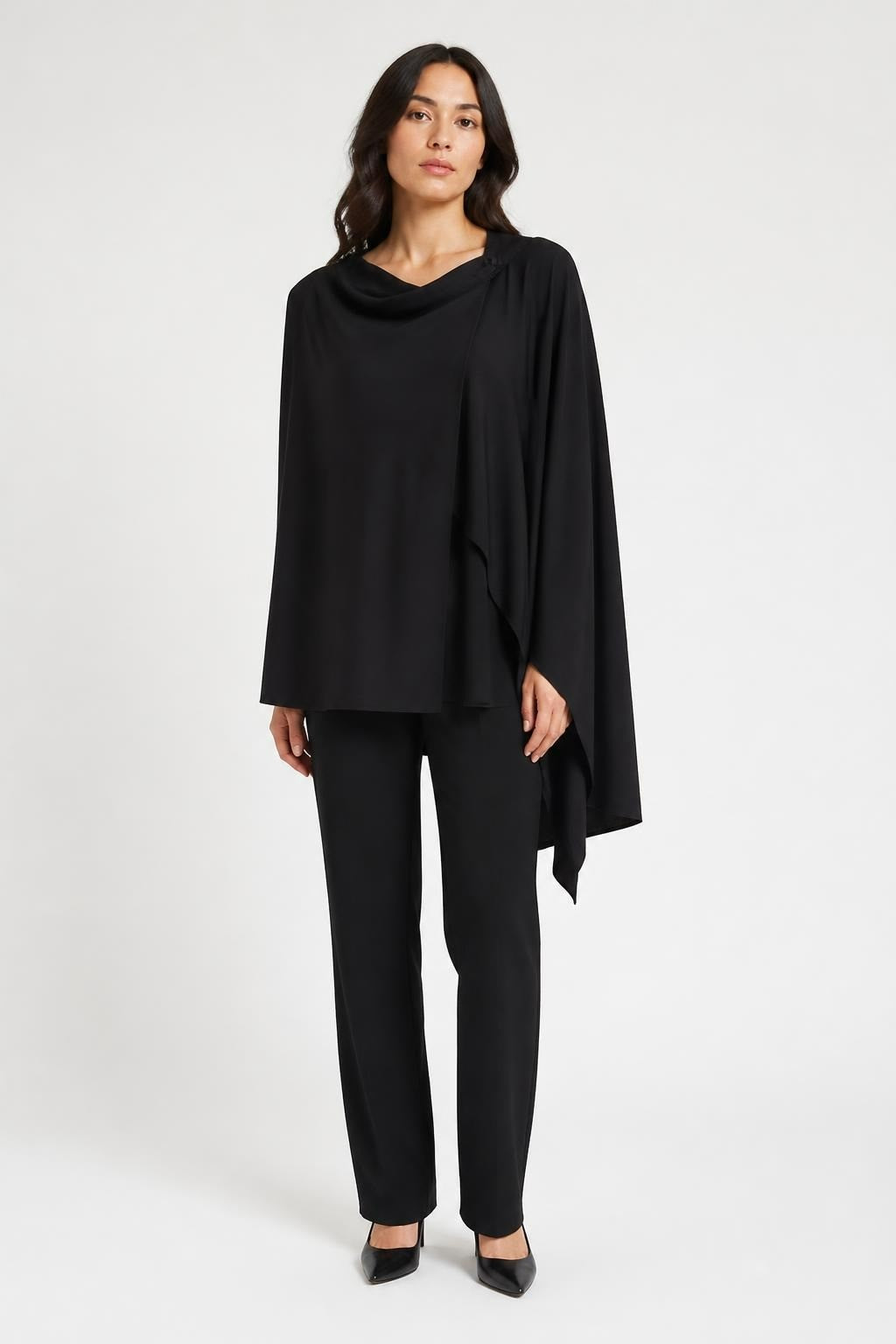 Haut/cache-maillot asymétrique noir drapé style cape | Seconde main | Pourquoi se contenter de moins