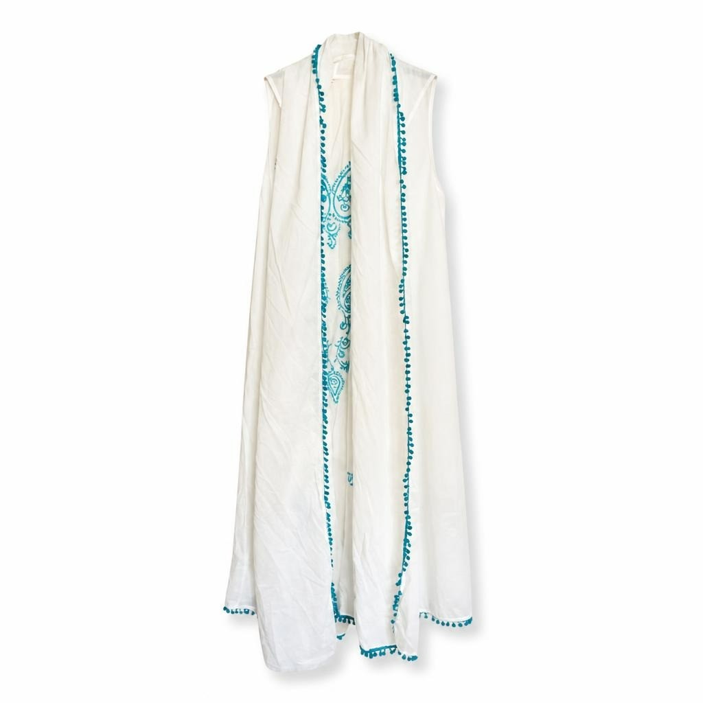 White blue embroidered kimono wrap with pom-poms - white studio shot, second-hand at Why Go Less, Dekwaneh, Lebanon
