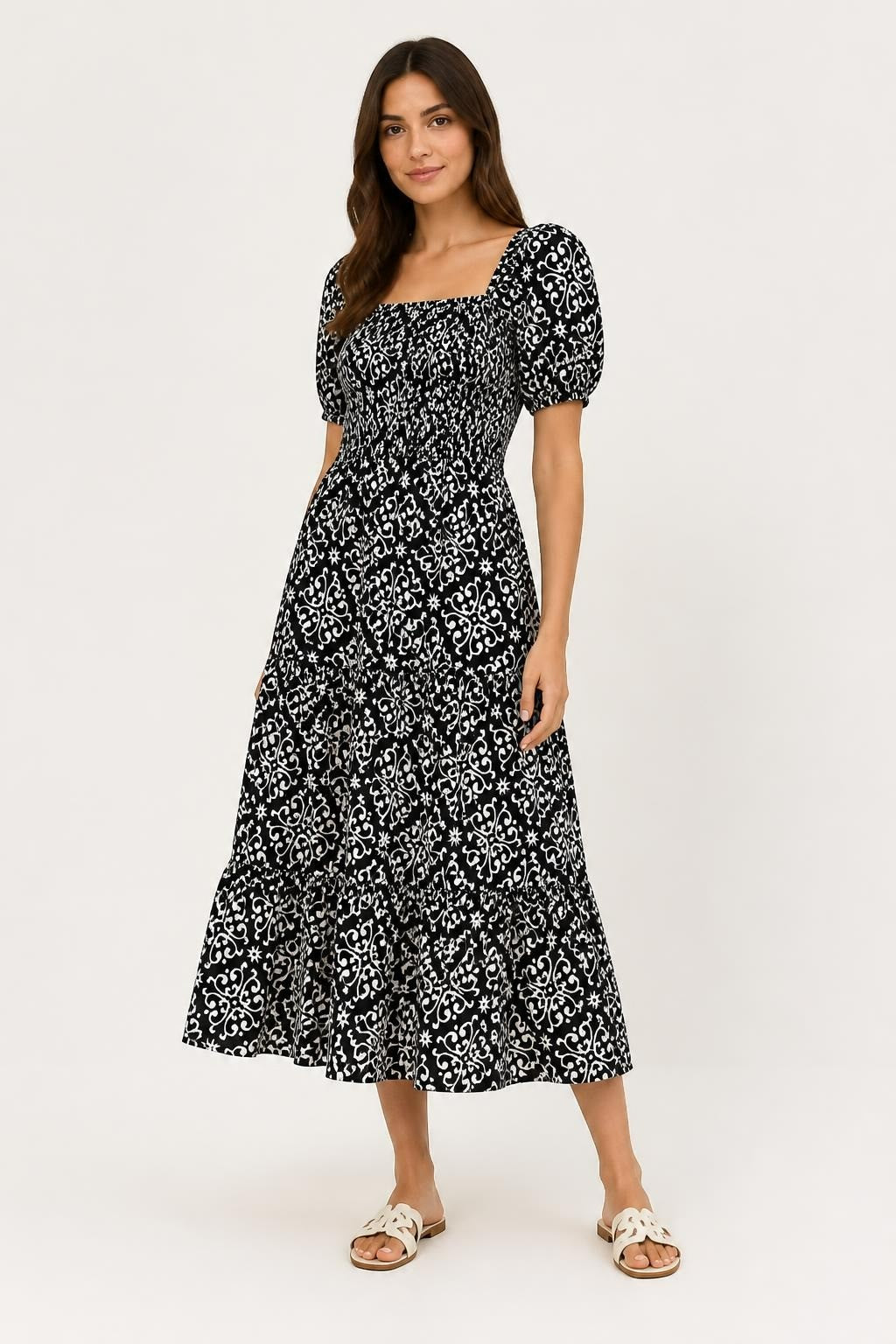 Black & White Floral Nursing Cover | Pre-Loved | Why Go Less