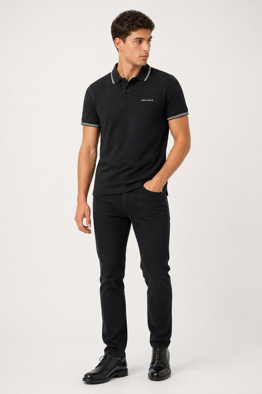 Polo noir Armani Jeans passepoil blanc | Seconde main | Pourquoi faire moins ?